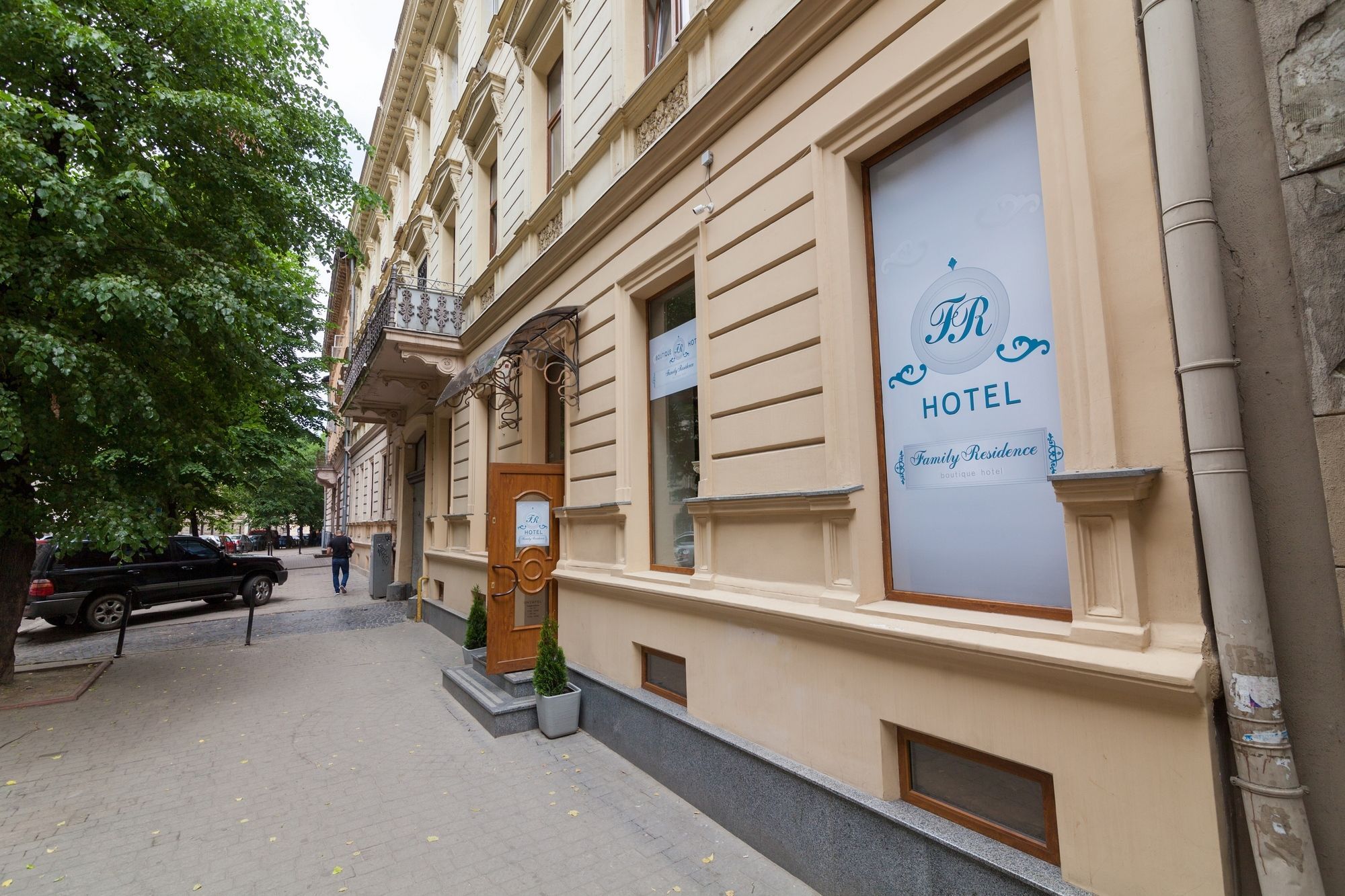 Family Residence Boutique Hotel Lemberg Exterior foto